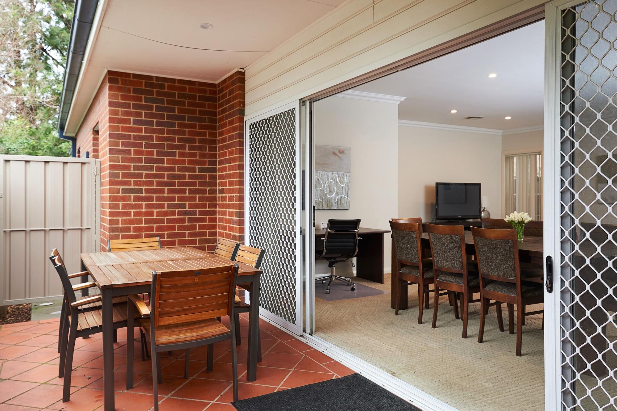 The Charles Otel Wagga Wagga Dış mekan fotoğraf